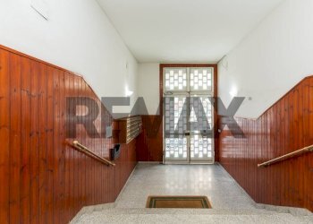 Ricezione / Lobby - Quadrilocale Via Luigi Sturzo
 
36, Catania - foto 15