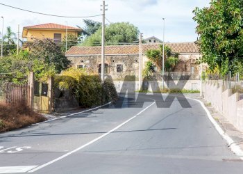 Edificio all\'aperto - Villa Viale Delle Olimpiadi
 
16, Catania - foto 2
