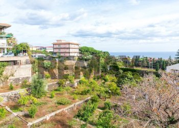 Edificio all\'aperto - Villa Viale Delle Olimpiadi
 
16, Catania - foto 16