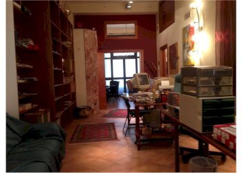 Sala da pranzo - Magazzino Via Stazzone
 
175, Catania - foto 1