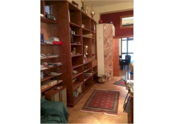 Dispensa di stoccaggio - Magazzino Via Stazzone
 
175, Catania - foto 4