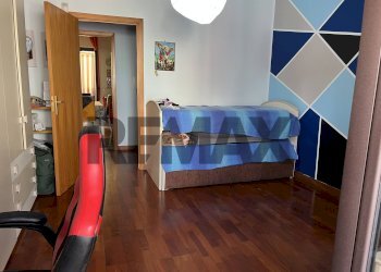 Camera / camera da letto - Quadrilocale Via Prima
 
16, Aci Catena - foto 11