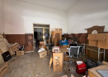 Camera / camera da letto - Warehouse Via Roma
 
176, Misterbianco - photo 5
