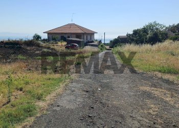 Casa all\'aperto - Agricultural land Via Pennisi Petrone
snc, Zafferana Etnea - photo 8