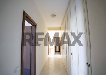 Hall / corridoio - Appartamento Via Vincenzo Bellini
 
8, Gravina di Catania - foto 13
