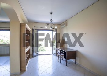 Sala da pranzo - Appartamento Via Vincenzo Bellini
 
8, Gravina di Catania - foto 15