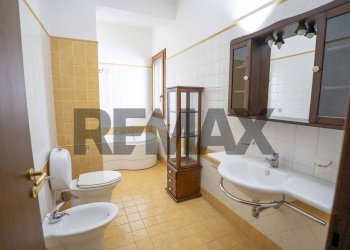 Bagno - Appartamento Via Vincenzo Bellini
 
8, Gravina di Catania - foto 29