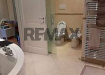 Bagno - Villa Via Teheran
15, Roma - photo 33