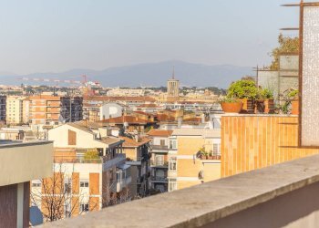 Edificio all\'aperto - Trilocale Viale Di Vigna Pia
32, Roma - foto 6