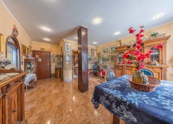 Sala da pranzo - Trilocale Viale Di Vigna Pia
32, Roma - foto 15