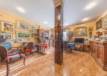 Soggiorno - Trilocale Viale Di Vigna Pia
32, Roma - foto 17