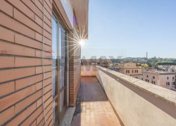 Balcone - Trilocale Viale Di Vigna Pia
32, Roma - foto 37