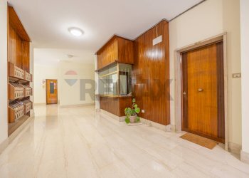 Ricezione / Lobby - Trilocale Viale Di Vigna Pia
32, Roma - foto 43