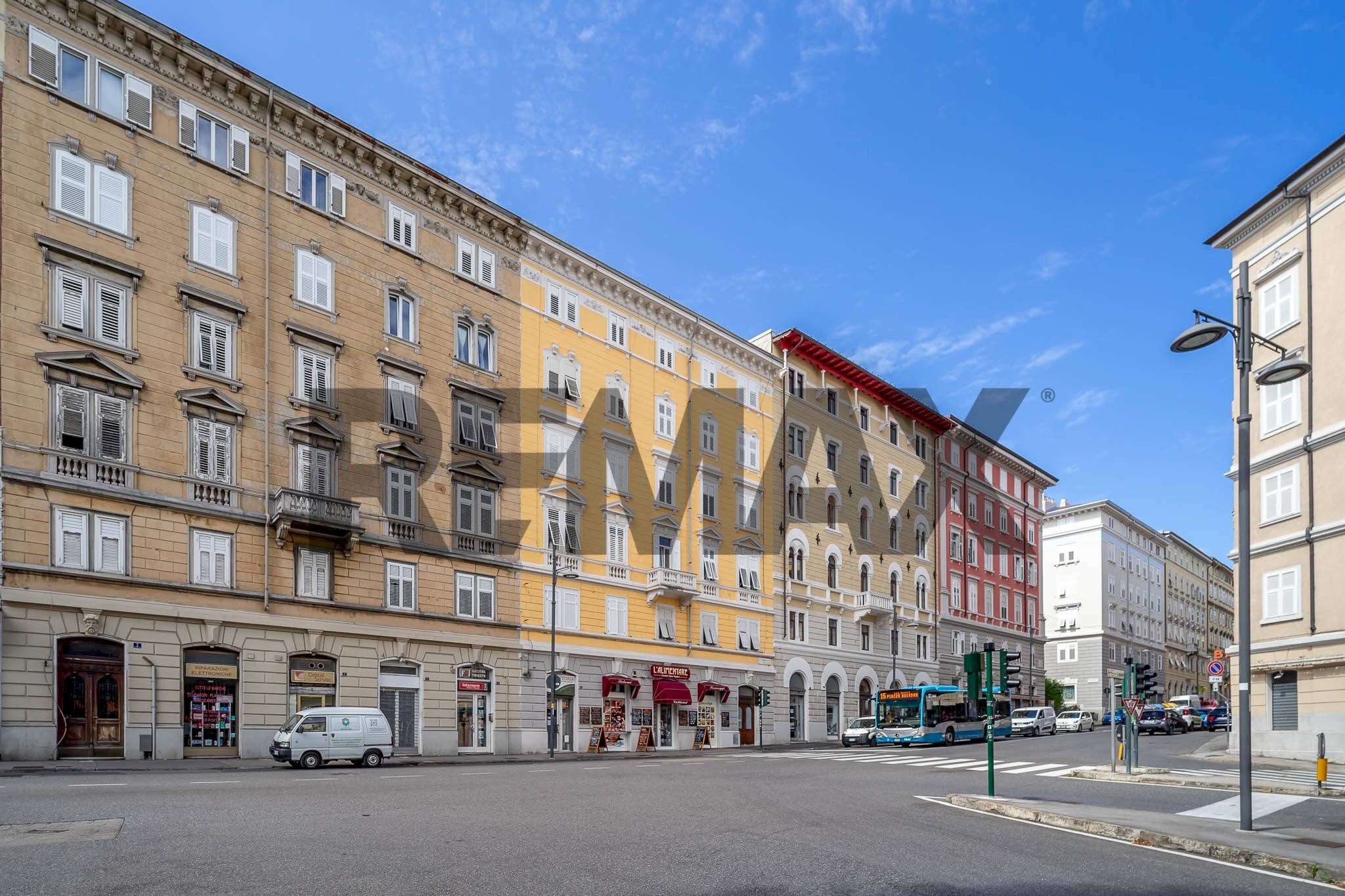 Edificio all\'aperto - One-room apartment Piazza Gian Battista Vico
 
6, Trieste - photo 1