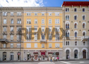 Edificio all\'aperto - One-room apartment Piazza Gian Battista Vico
 
6, Trieste - photo 19