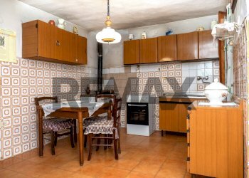 Cucina - Four-room apartment Via dell'Ossaia
 
188, Montevarchi - photo 4