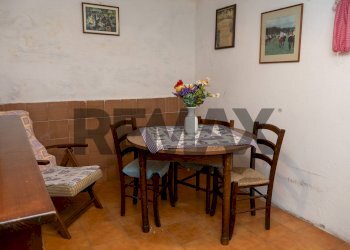 Sala da pranzo - Four-room apartment Via dell'Ossaia
 
188, Montevarchi - photo 6