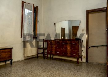 Camera / camera da letto - Four-room apartment Via dell'Ossaia
 
188, Montevarchi - photo 10