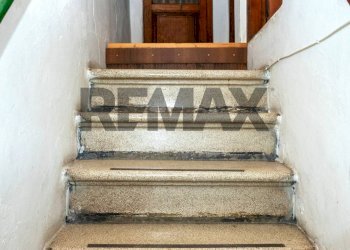 Scale - Four-room apartment Via dell'Ossaia
 
188, Montevarchi - photo 13