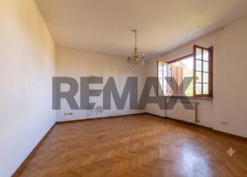 Stanza vuota - Villa a Schiera VIA GOBETTI
 
2, Loro Ciuffenna - foto 8
