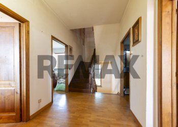 Scale - Villa a Schiera VIA GOBETTI
 
2, Loro Ciuffenna - foto 9