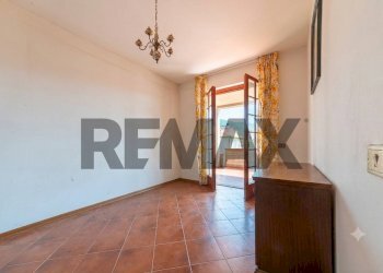 Stanza vuota - Villa a Schiera VIA GOBETTI
 
2, Loro Ciuffenna - foto 11