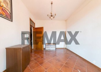 Stanza vuota - Villa a Schiera VIA GOBETTI
 
2, Loro Ciuffenna - foto 12