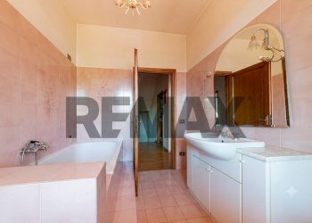 Bagno - Villa a Schiera VIA GOBETTI
 
2, Loro Ciuffenna - foto 15