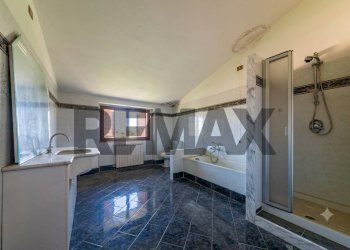 Bagno - Villa a Schiera VIA GOBETTI
 
2, Loro Ciuffenna - foto 23