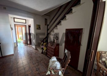 Hall / corridoio - Four-room apartment P.zza Luigi Guzolini
 
11, Cervicati - photo 5