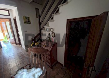 Hall / corridoio - Four-room apartment P.zza Luigi Guzolini
 
11, Cervicati - photo 6