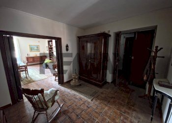 Hall / corridoio - Four-room apartment P.zza Luigi Guzolini
 
11, Cervicati - photo 8