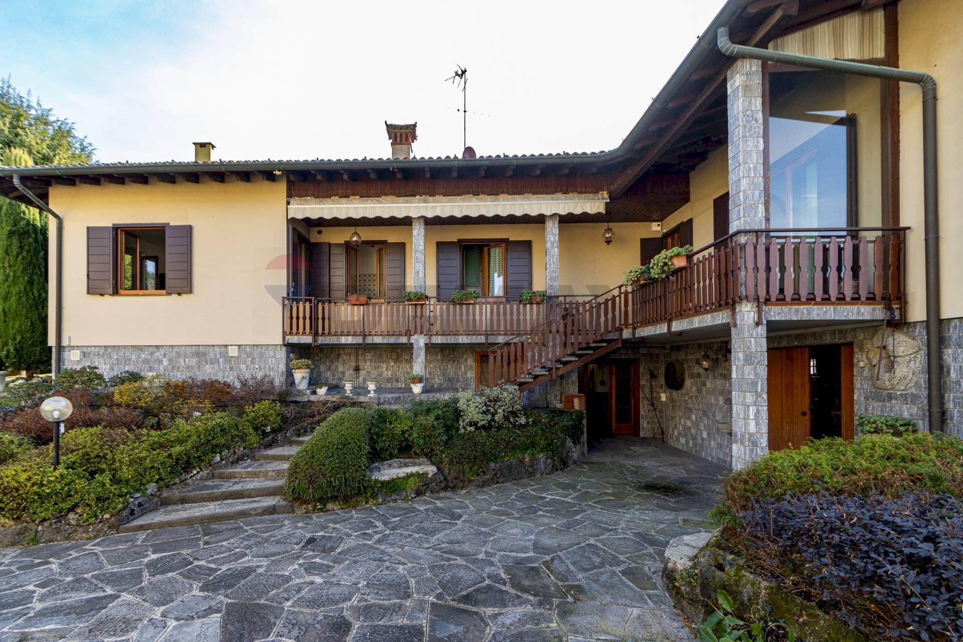 Casa all\'aperto - Villa Volta
 
41, Cassago Brianza - foto 1