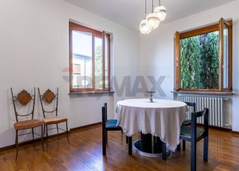 Sala da pranzo - Villa Volta
 
41, Cassago Brianza - foto 41