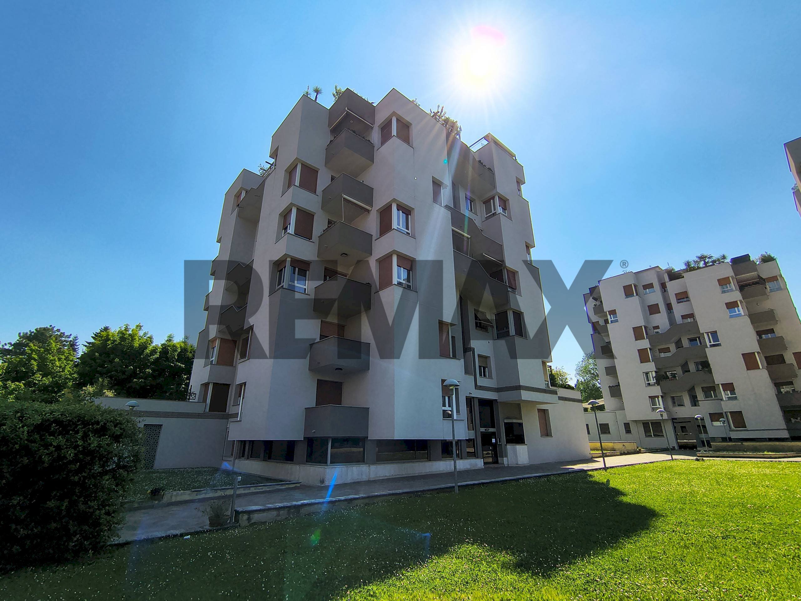 Edificio all\'aperto - Three-room apartment via valosa di sopra
 
23, Monza - photo 1