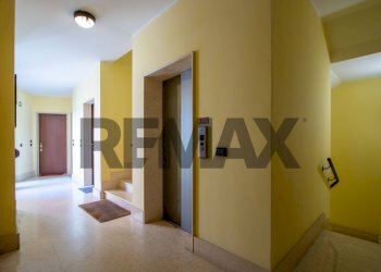 Hall / corridoio - Villa Bifamiliare CADORNA
 
28, Cremella - foto 46