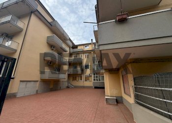Edificio all\'aperto - Four-room apartment via Giuseppe Amato
 
23, Buccheri - photo 23