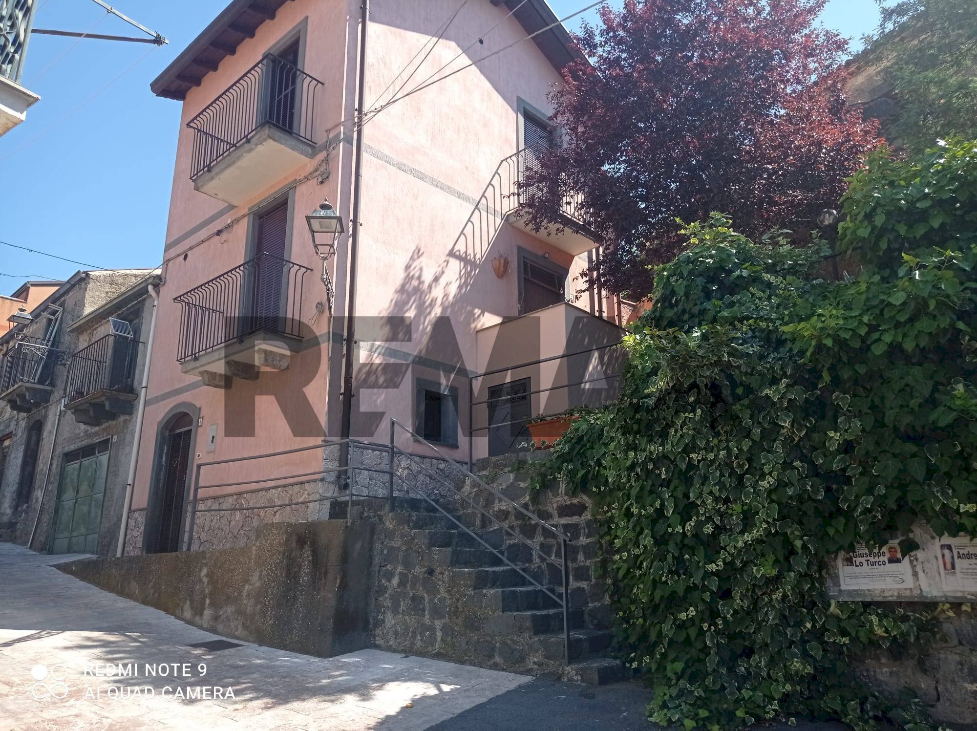 Edificio all\'aperto - Casa indipendente via  dietro serbatoio
 
6, Malvagna - foto 1