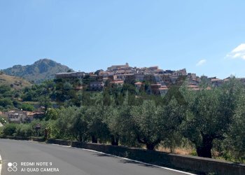 Vista delle montagne - Casa indipendente via  dietro serbatoio
 
6, Malvagna - foto 20