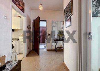Hall / corridoio - Three-room apartment Via Chivasso
 
27, Vercelli - photo 7