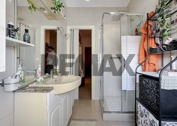 Bagno - Three-room apartment Via Chivasso
 
27, Vercelli - photo 17