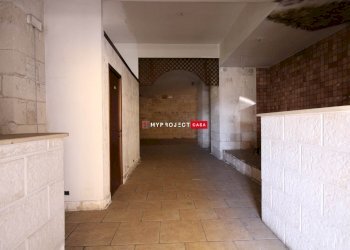 Shop Via Giovanni Simonetti, Martina Franca - photo 3