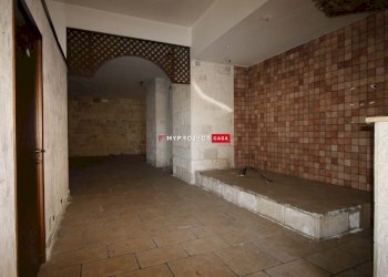 Shop Via Giovanni Simonetti, Martina Franca - photo 5