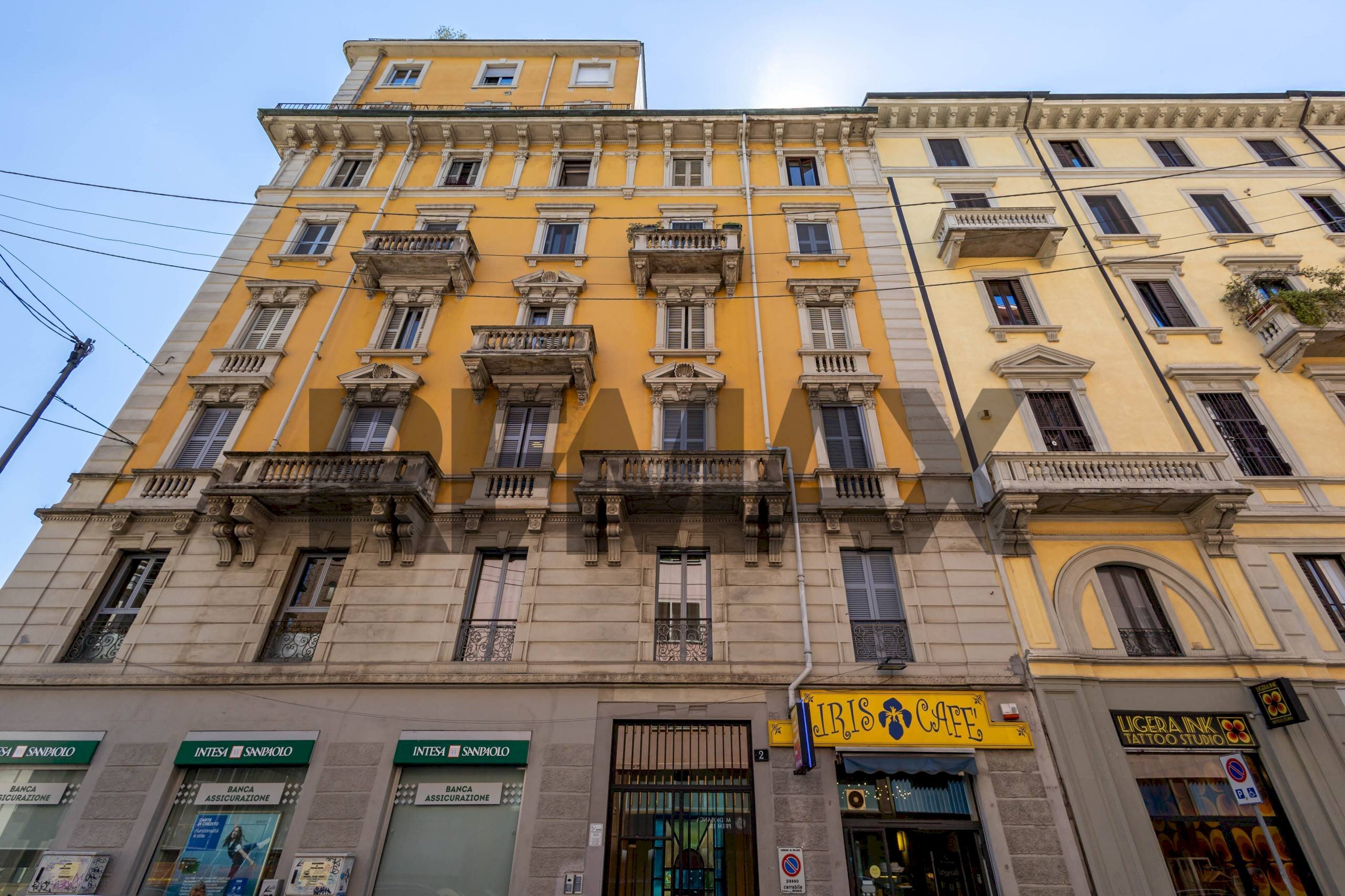 Edificio all\'aperto - Bilocale Via Secchi
2, Milano - foto 2