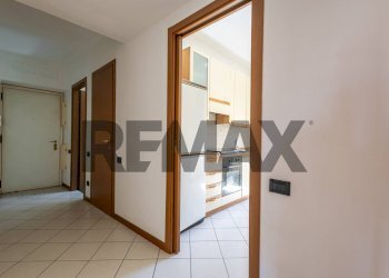 Hall / corridoio - Bilocale Via Secchi
 
2, Milano - foto 10