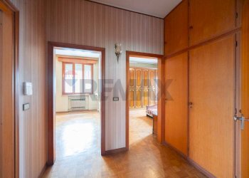Hall / corridoio - Casa indipendente VIALE DELLA LIBERTA'
 
30, Boretto - foto 13