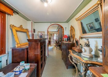 Hall / corridoio - Casa indipendente VIALE DELLA LIBERTA'
 
30, Boretto - foto 24