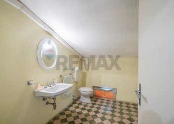 Bagno - Casa indipendente VIALE DELLA LIBERTA'
 
30, Boretto - foto 34