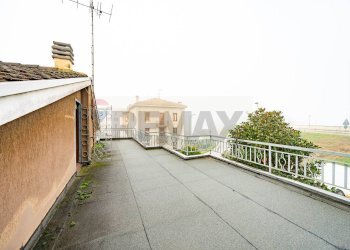 Terrazza - Casa indipendente VIALE DELLA LIBERTA'
 
30, Boretto - foto 39