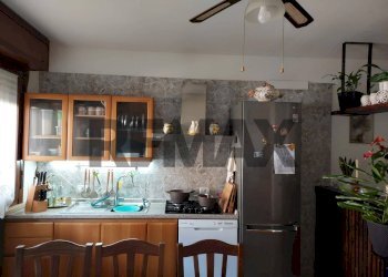 Cucina - Trilocale Via Milano
 
57, Castelnuovo del Garda - foto 1
